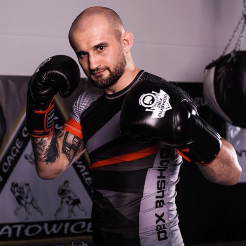 Boxerské rukavice Bushido se systémem ochrany zápěstí černé Bb2-12 oz