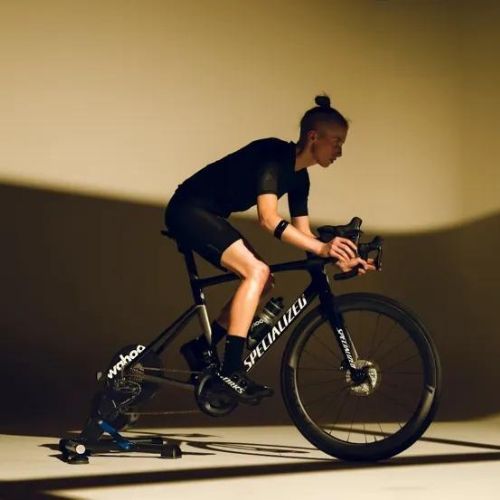 Cyklistický trenažér Wahoo Kickr Smart Power Trainer (V5) czarny WFBKTR120