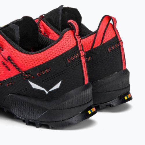 Salewa Wildfire 2 dámská přístupová obuv coral/black 00-0000061405