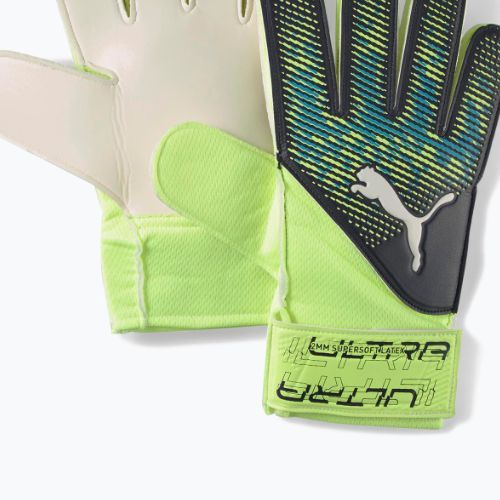 Brankářské rukavice Puma Ultra Grip 4 RC černo-zelené 04181701