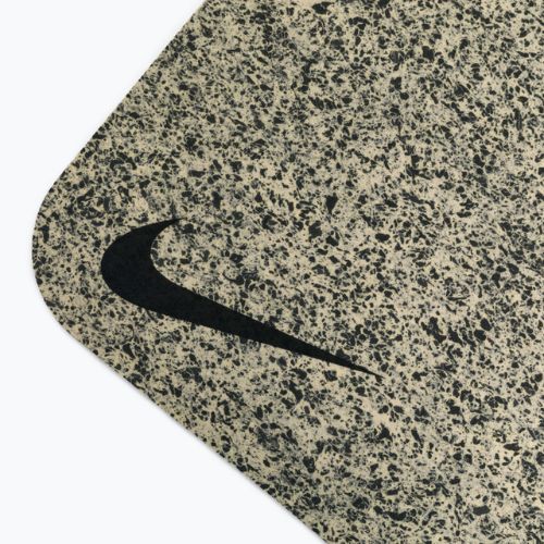 Podložka na jógu Nike Flow 4 mm šedá N1002410-119