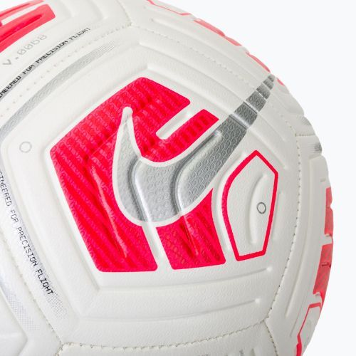 Fotbalový míč Nike Strike Team CU8062-100 velikost 5