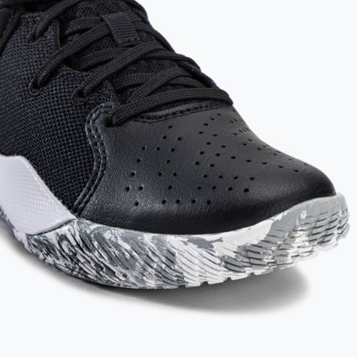 Dětske basketbalové boty Under Armour GS Jet '21 001 černo-bílý UAR-3024794001-001-4.5