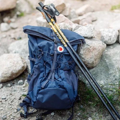 Fjällräven Abisko Hike Foldsack 25 l trekingový batoh tmavě modrý F27222