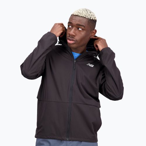 Pánská běžecká bunda New Balance Impact Run Water Defy černá NBMJ21266BK