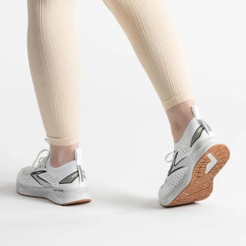 Brooks Levitate StealthFit 6 dámská běžecká obuv šedá 1203851B170