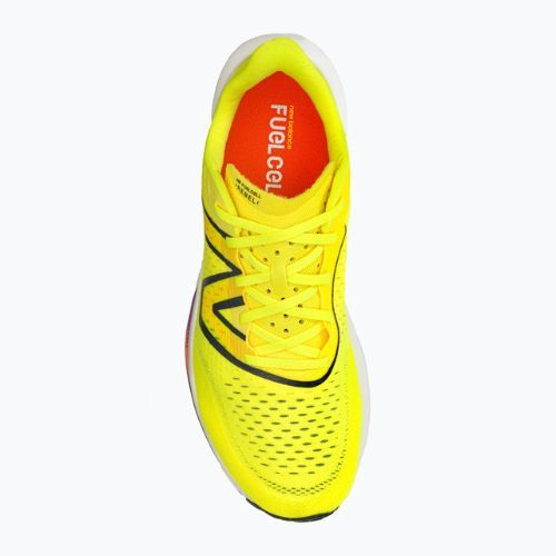 New Balance FuelCell Rebel v3 yellow pánské běžecké boty MFCXCP3.D.085