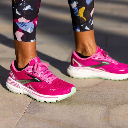 Dámské běžecké boty Brooks Adrenaline GTS 23 pink/festival fuchsia/black