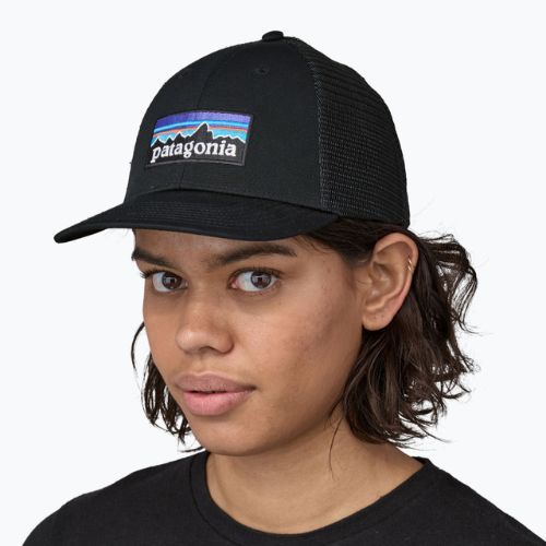 Kšiltovka Patagonia P-6 Logo LoPro Trucker černá