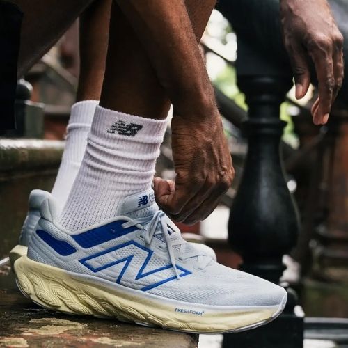 Pánské běžecké boty New Balance M1080V13 starlight