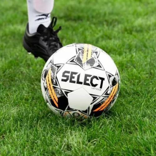 Fotbalový míč SELECT League v24 white/black velikost 4