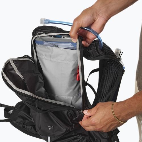 Běžecký batoh Salomon Cross 8 l black