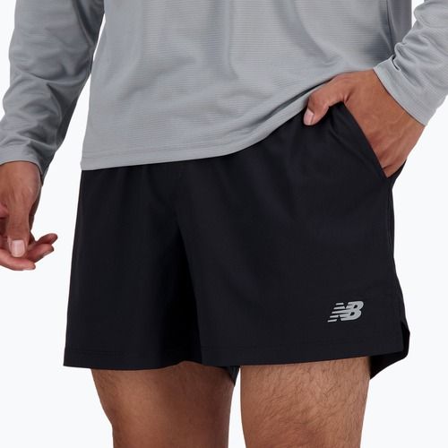 Pánské šortky New Balance AC Seamless 5 Inch Lined black