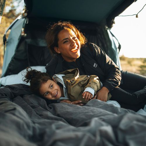 Střešní stan pro 3 osoby  Thule Outset Towbar