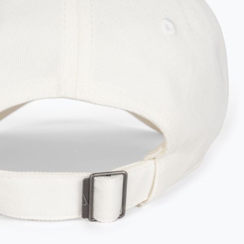 Nike Club Nestrukturovaná kšiltovka Futura Wash sail/white