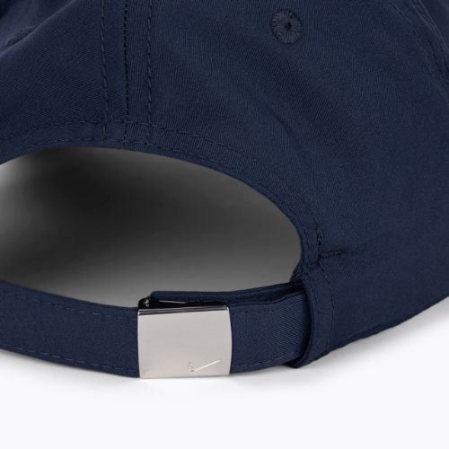 Kšiltovka Nike Dri-Fit Club Unstructured Metal Swoosh midnight navy/metallic silver