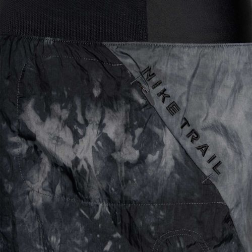 Dámské běžecké šortky Nike Trail Repel 3" black/black