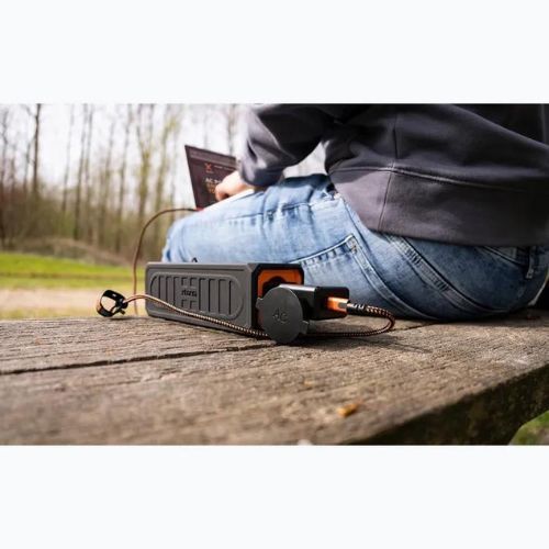 Powerbanka Xtorm Socket 25600 mAh 70W černá/oranžová