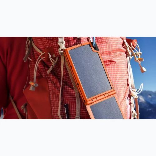 Xtorm Super Charger solární powerbanka 10000 mAh 20W černá