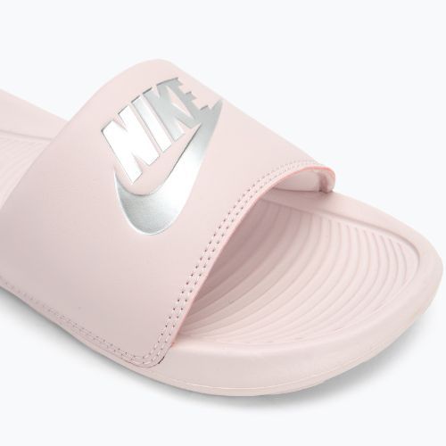 Dámské nazouváky Nike Victori One Slide barely rose/barely rose/metallic silver