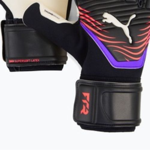 Brankářské rukavice  PUMA Future Pro Hybrid puma black/glowing red/purple glimmer