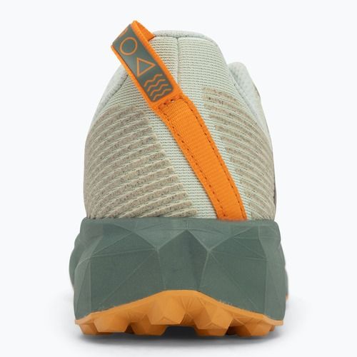 Dámské běžecké boty New Balance FuelCell Venym calcium