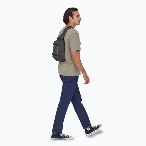 Batoh přes rameno Patagonia Atom Sling 8 l black
