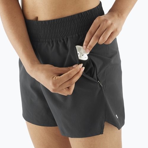 Dámské běžecké šortky Salomon SHAKEout Core 4" deep black