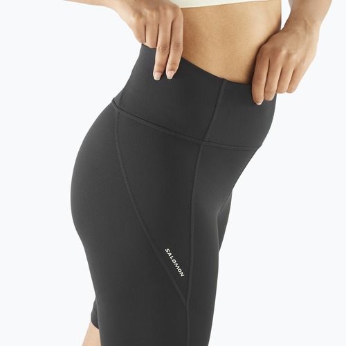Dámské běžecké šortky Salomon SHAKEout Bliss 8" deep black