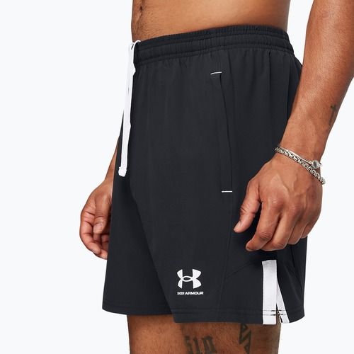Pánské fotbalové šortky Under Armour Challenger Pro Woven black / white