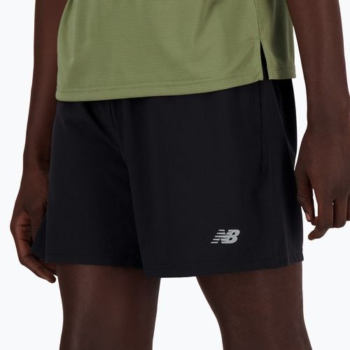 Pánské běžecké šortky New Balance Sport Essential Lined 5" black