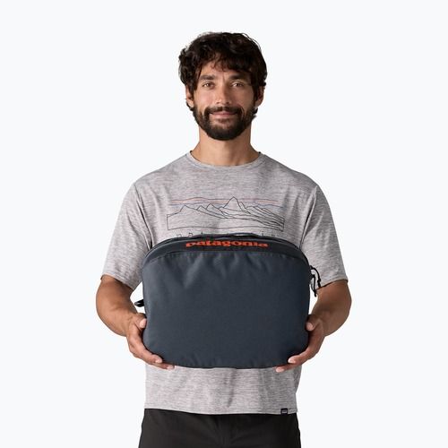 Kosmetičá taška Black Hole Cube smolder blue / amanita red