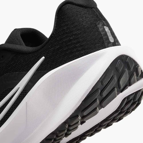 Dámské běžecké boty Nike Downshifter 13 astronomy black / white / dark smoke grey
