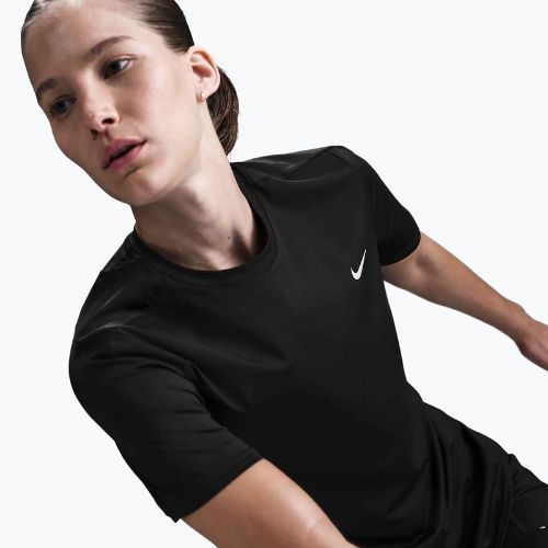 Dámské běžecké tričko Nike Swift Dri-Fit black