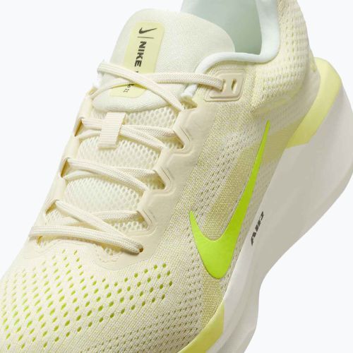Pánské běžecké boty Nike Winflo 11 coconut milk/neon yellow/light zitron/volt
