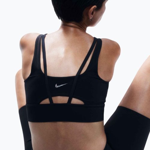 Sportovní podprsenka Nike Zenvy se střední podporou black/sail