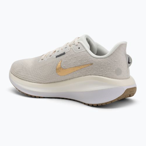 Dámské běžecké boty Nike Vomero 17 phantom/light bone/sail/metallic gold