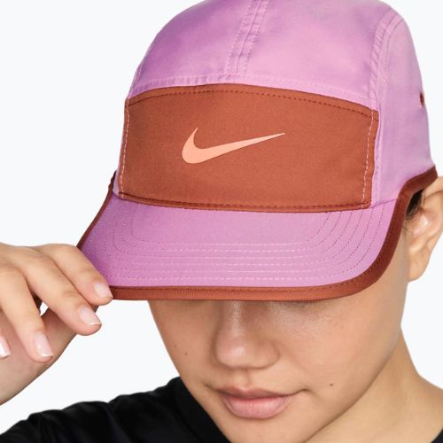 Kšiltovka Nike Dri-Fit Fly light magenta/dusty peach/orange frost