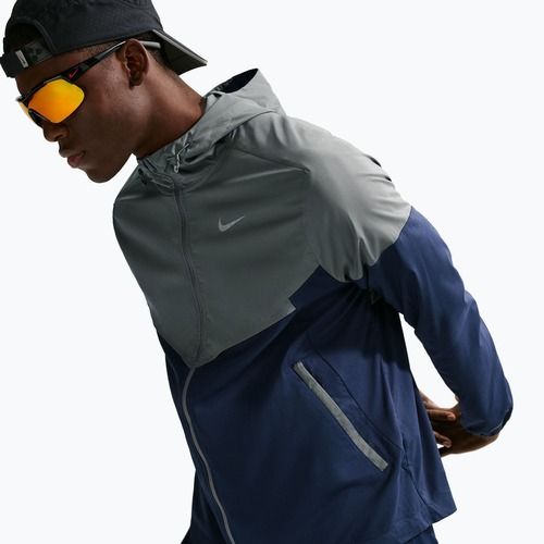 Pánská běžecká bunda Nike Impossibly Light Windrunner smoke grey/smoke grey/midnight navy