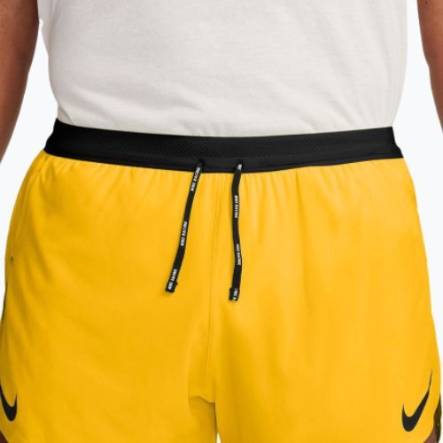 Pánské běžecké šortky Nike AeroSwift Dri-Fit ADV 4" laser orange/black