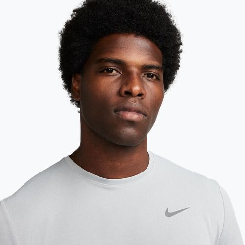 Pánské běžecké tričko Nike Miler Dri-Fit UV grey fog/particle grey