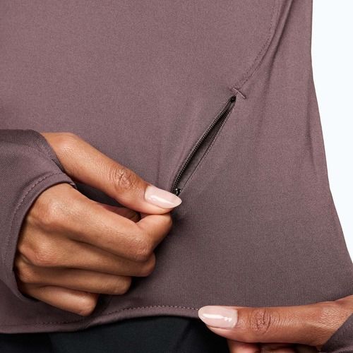 Dámské běžecké triko Longsleeve Nike Swift Dri-Fit UV tattoo