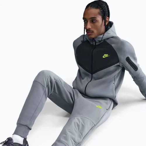 Pánské kalhoty Nike Tech Joggers cool grey/cool grey/volt