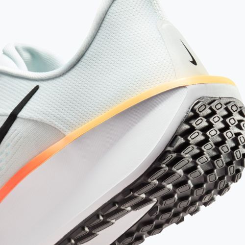 Pánské běžecké boty Nike Quest 6 off-white/white/topaz gold/black