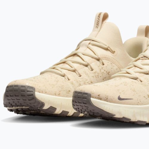 Dámské tréninkové boty Nike Flex Train SE light khaki/coconut milk/cave stone