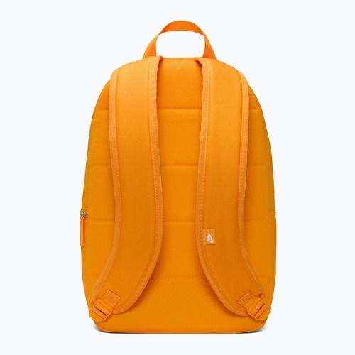 Městský batoh Nike Heritage 25 l university gold/university gold/white