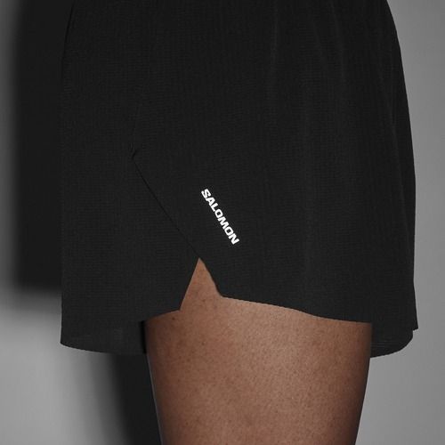 Pánské běžecké šortky Salomon Aero SPLT 3" deep black