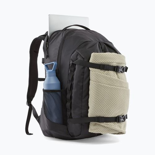 Turistický batoh Patagonia Refugio Day 32 l black