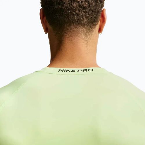 Pánské tréninkové tričko Longsleeve Nike Pro Dri-Fit Tight Fitness light liquid lime/black