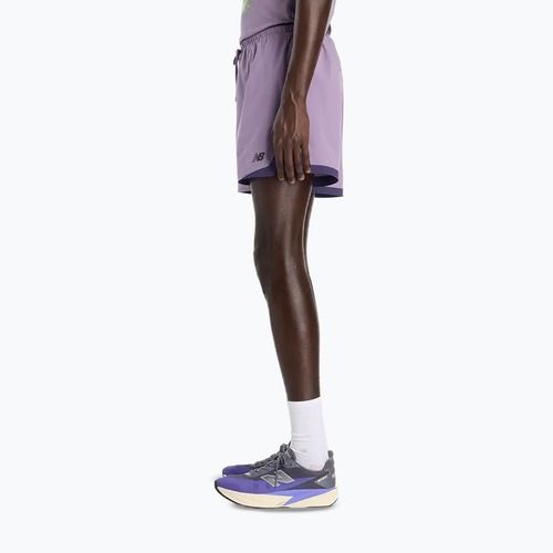 Pánské běžecké šortky New Balance Run Essentials 5" candied violet